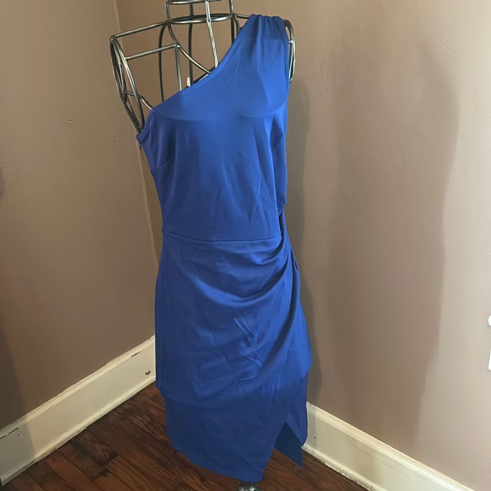 One shoulder blue dress